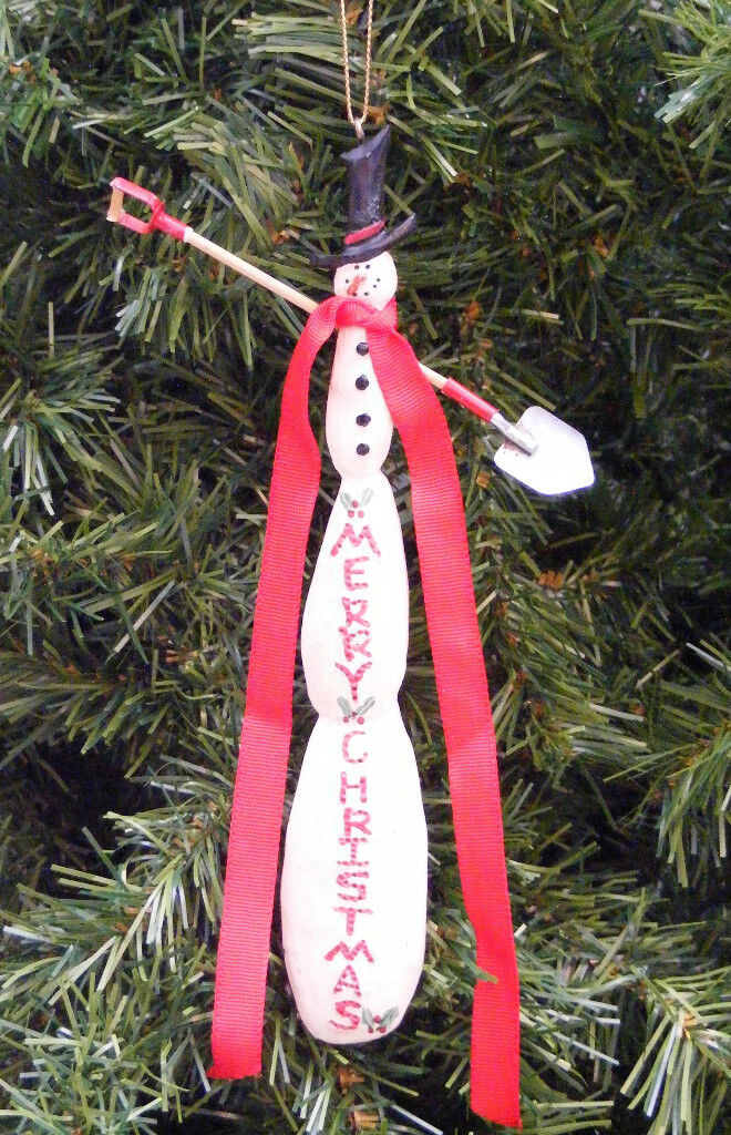 KSA 1990's VINTAGE FOLK ART PENCIL SNOWMAN w/TOP HAT & SHOVEL XMAS ORNAMENT