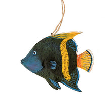 Load image into Gallery viewer, GALLERIE II 4&quot; HANDMADE WOODEN TROPICAL FISH COASTAL CHRISTMAS ORNAMENT STYLE 2
